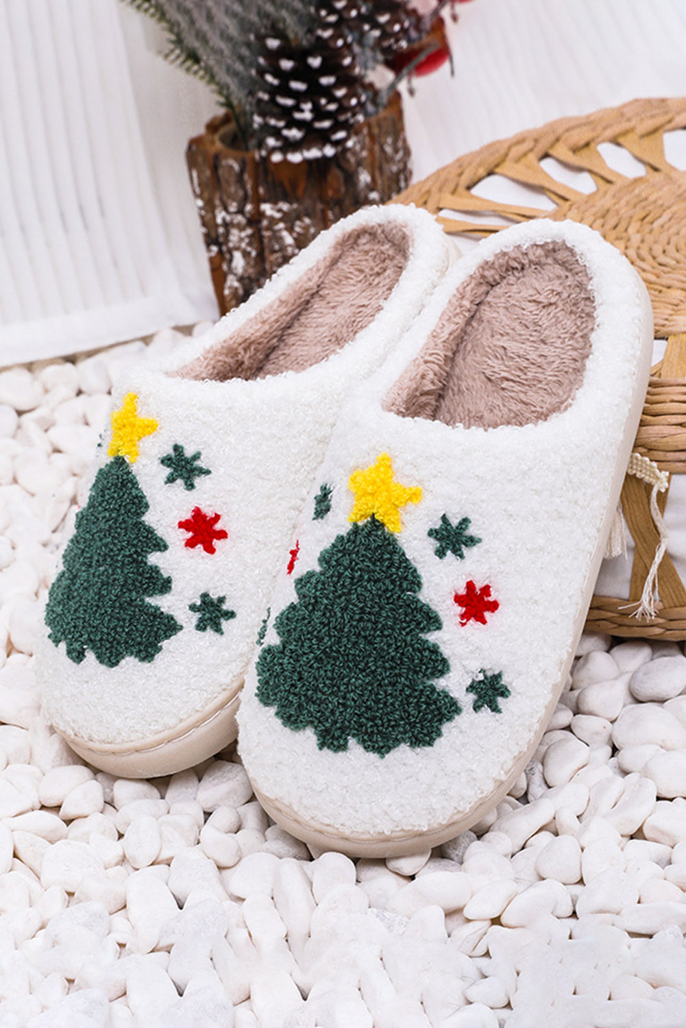 White Fuzzy Christmas Tree Pattern Home Slippers