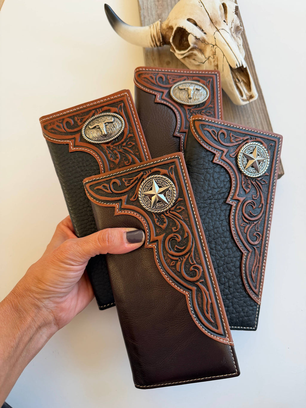 Genuine Tooled Leather Bi-Fold Wallet | Longhorn Star